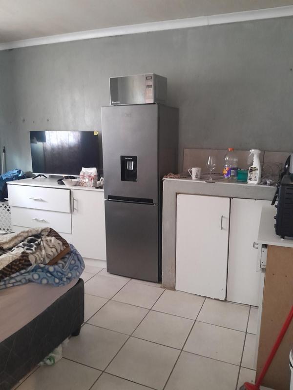 10 Bedroom Property for Sale in Zwelihle Western Cape